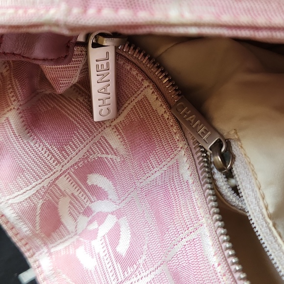 Chanel Tote Bag - Picture 7 of 17